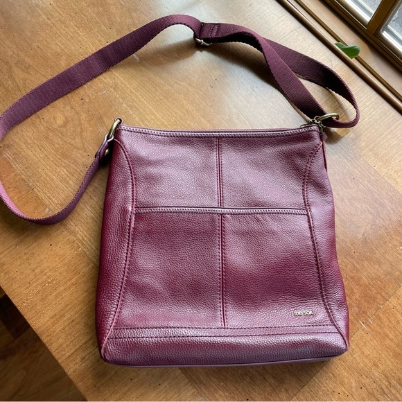 The Sak Burgundy Pebbled Leather Crossbody Bag with Adjustable Webbing Strap - Picture 2 of 12